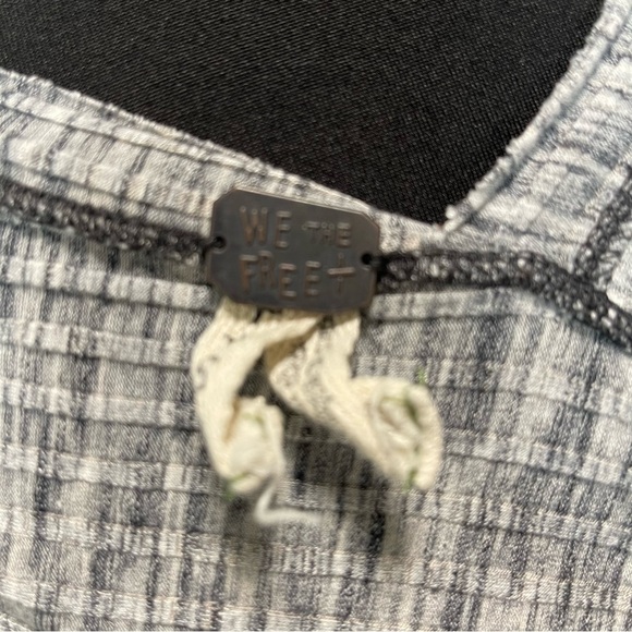 FP/ We the Free Textured Grey/Brown Vneck Long Sleeve Asymmetrical Tunic SMALL - Picture 6 of 6